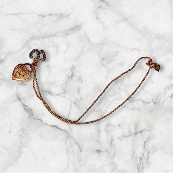 Top Shelf Jewelry Gold Tone Necklace Titanic Themed READ - Picture 4 of 4